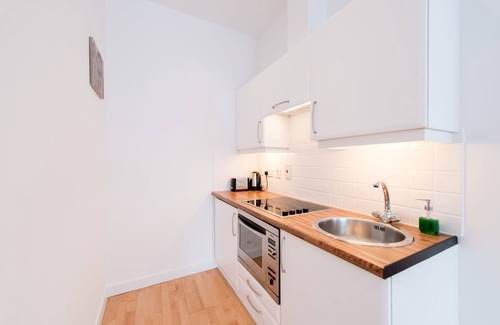 Barbican Apartment | The William Wallace, London Farringdon