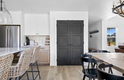 McCall House | 《𝒯𝒽ℯ 𝒲𝒾𝓁𝓁ℴ𝓌》at McCall - New Home close to everything!