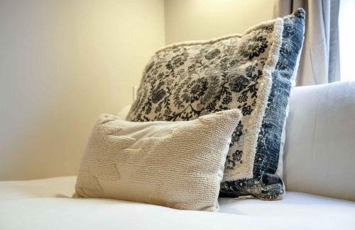 Bradley Stoke Apartment | The Willow - Studio 12