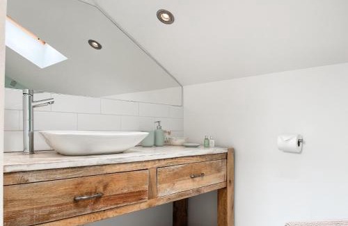 Sutton-in-Ashfield House | The Willows