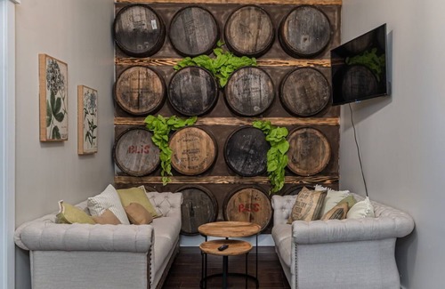 Marthasville Bed & Breakfast | The Wineaux! Wine Country charm in Marthasville,MO