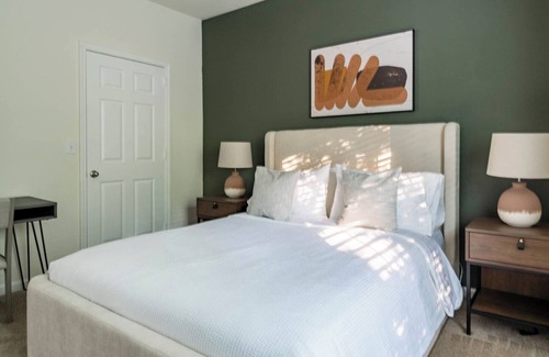 Winston - Salem Apartment | The Winston I - 8718
