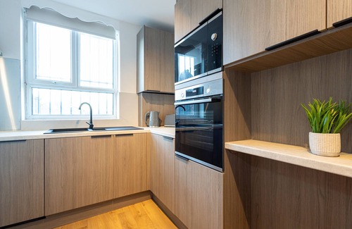 Withington Apartment | The Withington- 3 bed , close to Christie hospital and Manchester uni