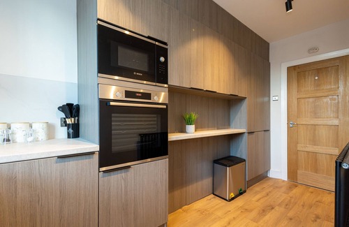 Withington Apartment | The Withington- 3 bed , close to Christie hospital and Manchester uni