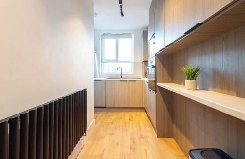 Withington Condo | The Withington 3Bed & 2Bath Close To Christies