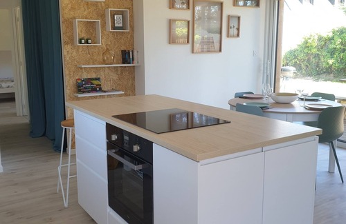 Saint-Pabu House | The wooden vacation home 250 m from the beach/sea - Brittany