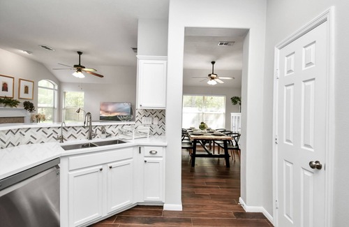 Alden Bridge House | The Woodlands-King Casa Bosque Luxury Retreat