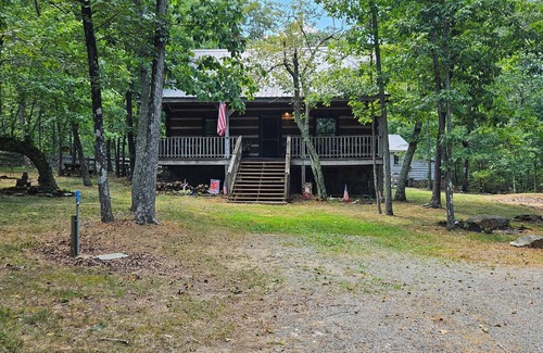Mentone Cabin | THE WOODLANDS - VERY QUIET SECLUDED CABIN