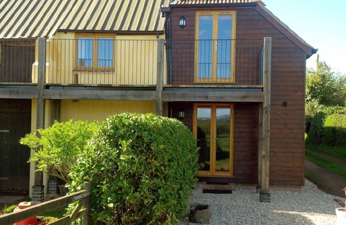 Brampford Speke Cottage | THE WOODSHED, pet friendly, country holiday cottage in Upton Pyne