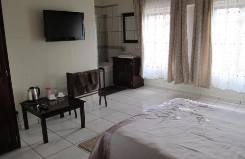 Sabie Bed & Breakfast | The Woodsman Bed and Breakfast