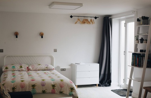 Mitchell House | The workshop, a contemporary studio in a centrally located small cornish village