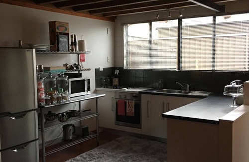 Clyde House | The Workshops Clyde Accommodation