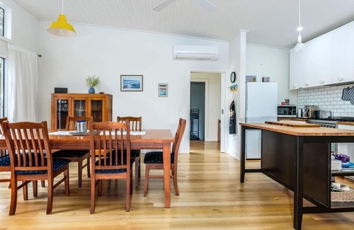 Inverloch House | The Yellow Door Inverloch