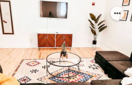 Waxahachie Apartment | The Yellowrose Downtown