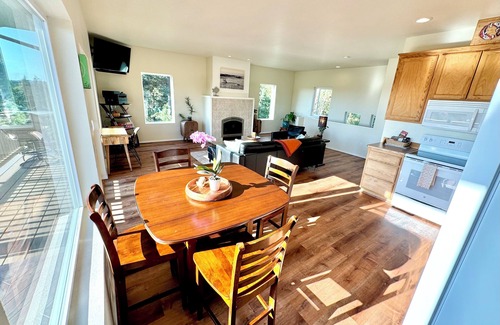 Port Orford House | The Yeti Ohana - fun, solitude & ocean views.