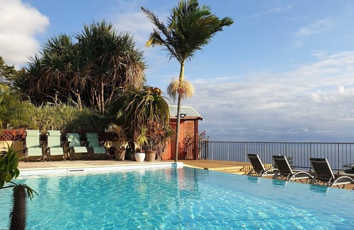 Piton Saint-Leu Apartment | The Ylang Ylang **** Studio comfort, sea view, pool & spa
