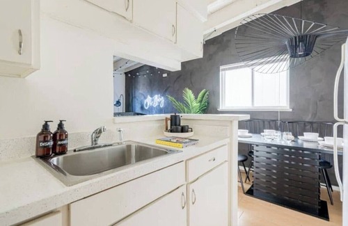 North University Apartment | The Yonder | Modern Cozy Austin Escape Sleeps 5