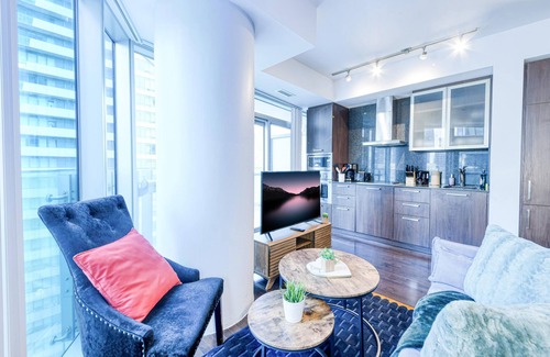 Toronto Entertainment District Apartment | The York Suites