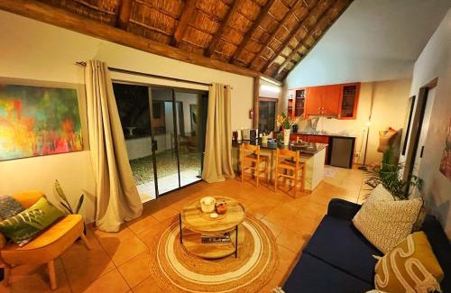 Greater Johannesburg Metropolitan Area Ski Chalet | The Zen-Den - Subtle Charm & Luxury in Bryanston