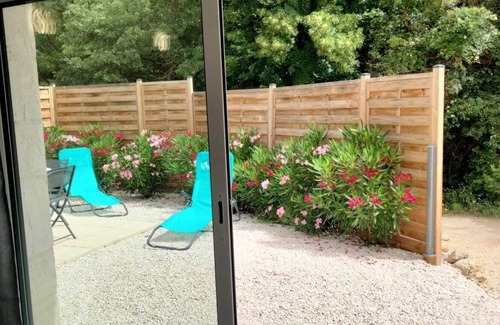 Brignoles House | " THEANNEXE " Zen and warm place.