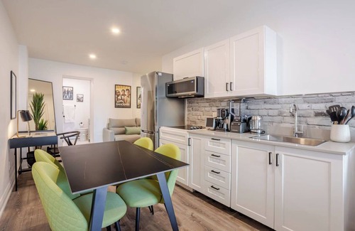 Latin Quarter Apartment | Theatre Hotel by Lodgo