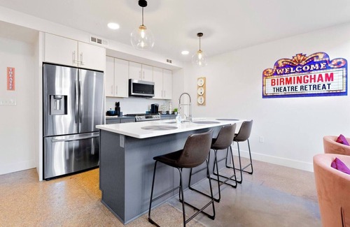 Central City Apartment | Theatre Inspired Loft 2br - 1 Block to Theatres and Downtown