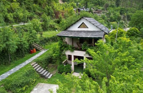 Banjar Resort | Thehraav By The River - Mudhouse Odyssey, Tirthan Valley