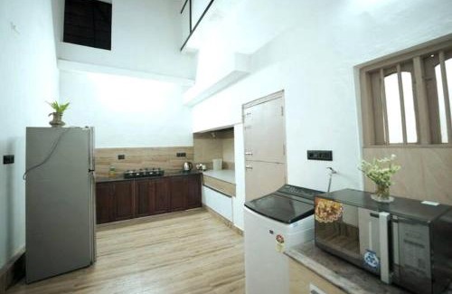 Perumbaikad Apartment | Thekkaniyil Homestay