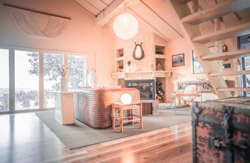 Almont House | Therapeutic Summer Retreat 2.5 Acres with Views and Sauna