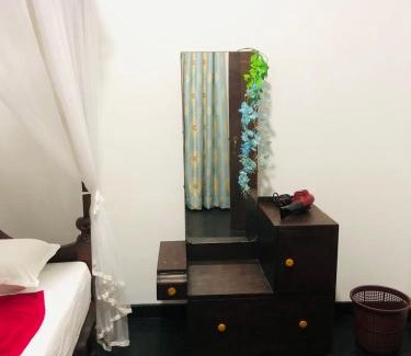 Thalaramba Villa | Thesara Guest & Villa