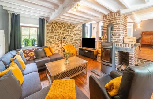 Theux House | Theux Farmhouse with Garden