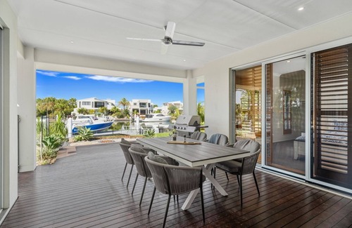 Banksia Beach House | Think Elegant & Luxury