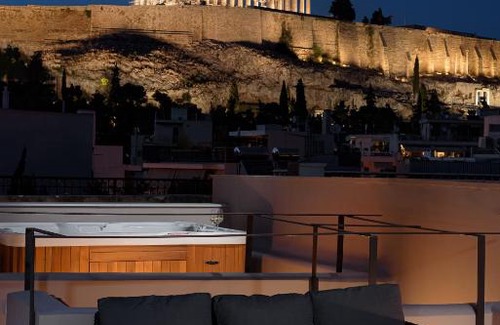 Anafiotika Apartment | THIRAMENOUS RESIDENCE