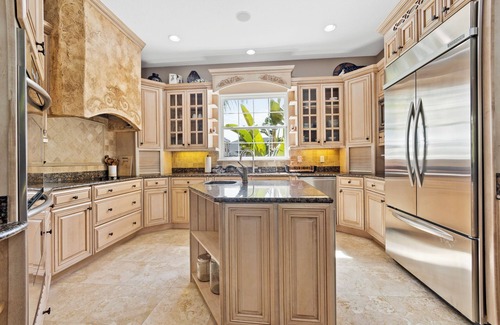 Tierra Verde House | This 3698 square feet Single Family home has 4 bedrooms and 4 bathrooms