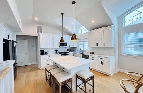 Sea Isle City House | This 6 bedroom/4.5 bath home is centrally positioned in a family friendly location
