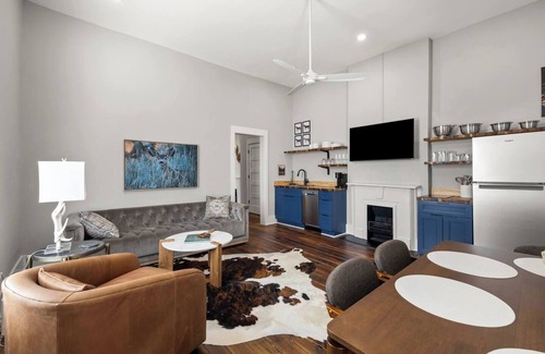 Frankfort Apartment | This apartment is a 2 bedroom(s), 1 bathrooms, located in Frankfort, KY.