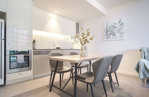 Docklands Apartment | This apartment is a 1 bedroom(s), 1 bathrooms, located in Docklands, VIC.