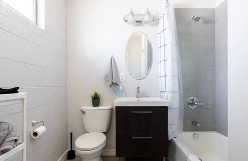Security Acres Apartment | This apartment is a 1 bedroom(s), 1 bathrooms, located in Scottsdale, AZ.
