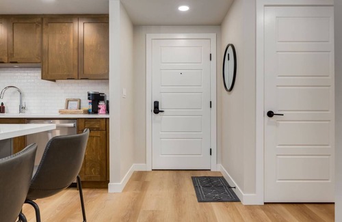 Dead Man's Flats Apartment | This apartment is a 2 bedroom(s), 2 bathrooms, located in Bighorn No. 8, AB.