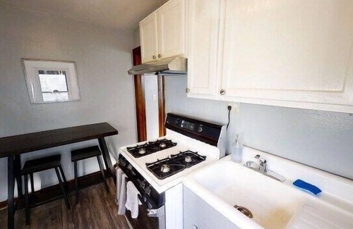 Indianapolis Apartment | This apartment is a 1 bedroom(s), 1 bathrooms, located in Indianapolis, IN.