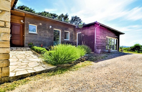 Saint-Privat-des-Vieux Apartment | This beautiful vacation apartment is your access to the beautiful nature of the region.