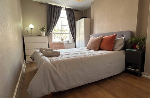 Hackney Apartment | This beautiful apartment is located in the heart of East London,