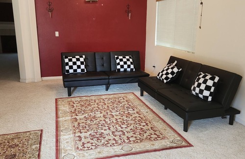 West Sacramento House | This beautiful home is located in few min drive from Downtown Sacrament, CA.