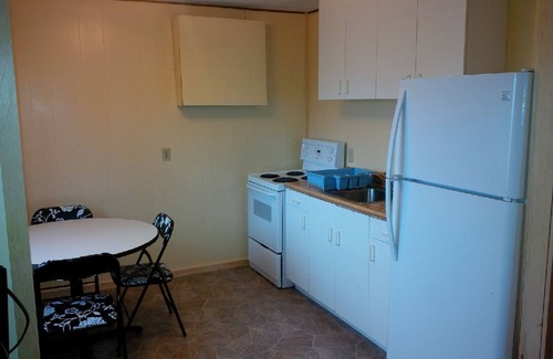 Wiarton Cabin | This cabin is a 2 bedroom(s), 1 bathrooms, located in Wiarton, Ontario.