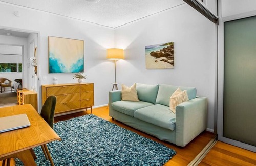 Bulimba Apartment | This charming 1-2 bedroom unit located in the suburb of Bulimba is a must stay!