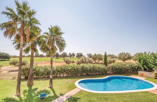 San Jorge Apartment | This comfortable apartment is located in one of the best golf resorts north of Castellón and is a pa