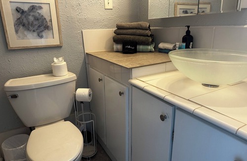 Panama City Beach Condo | This condominium is a 0 bedroom(s), 1 bathrooms, located in Panama City Beach, FL.