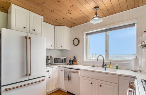 Conway Condo | This condominium is a 1 bedroom(s), 2 bathrooms, located in Conway, MI.