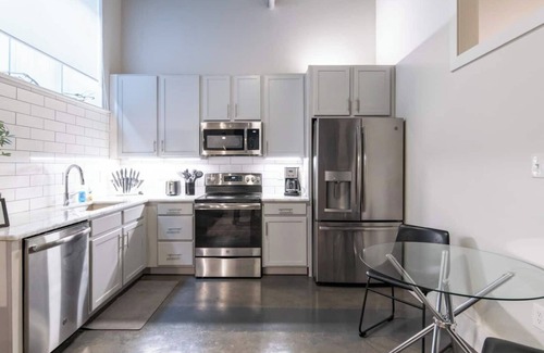 Downtown Condo | This condominium is a 1 bedroom(s), 1 bathrooms, located in Lexington, KY.