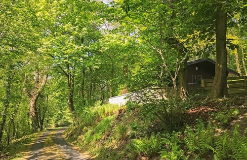 Linlithgow Ski Chalet | This cosy lodge features one double bedroom and one twin bedroom.